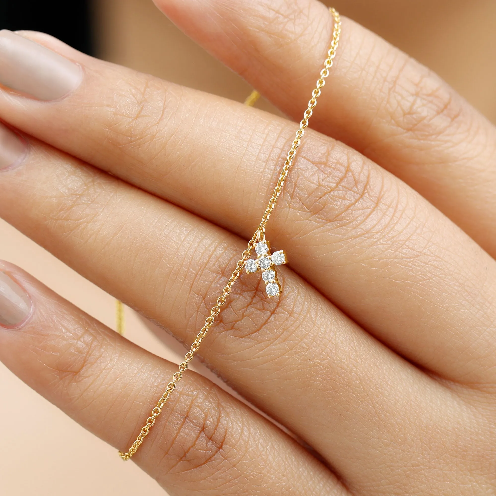 0.25 CT Cubic Zirconia Chain Charm Cross Bracelet in Gold