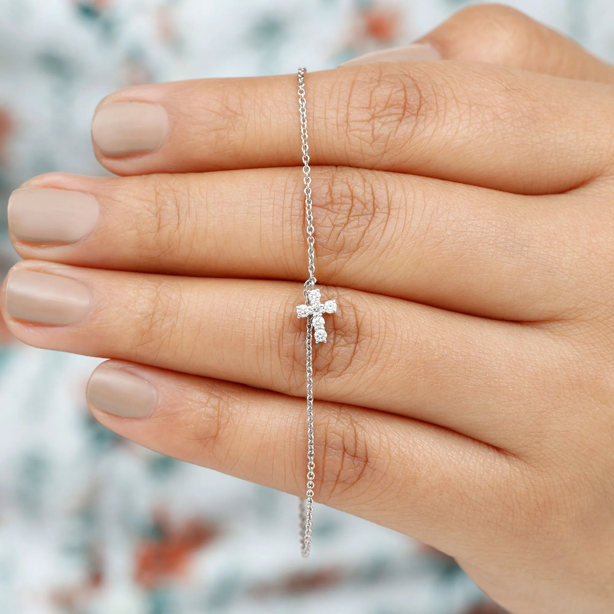 0.25 CT Cubic Zirconia Chain Charm Cross Bracelet in Gold