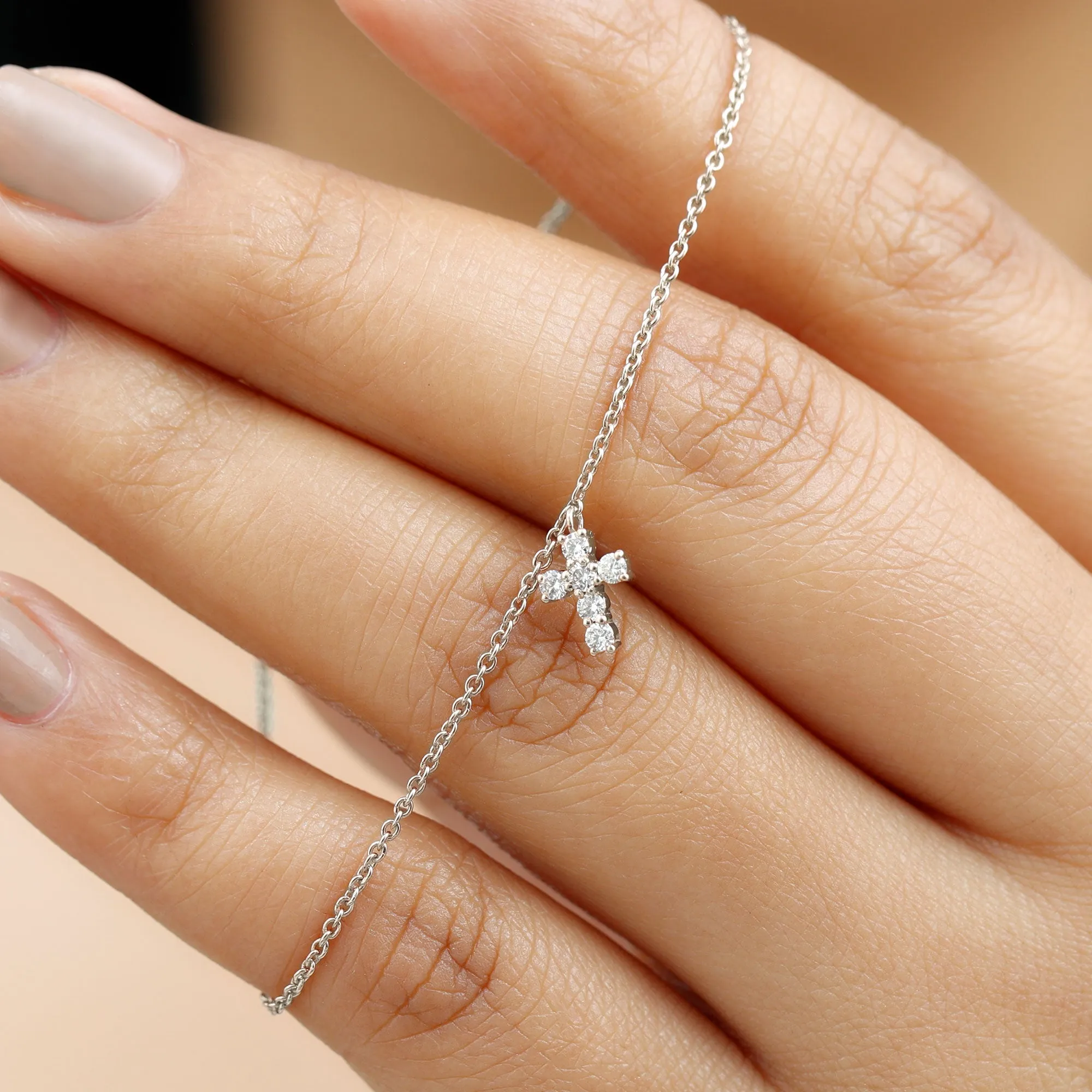 0.25 CT Cubic Zirconia Chain Charm Cross Bracelet in Gold