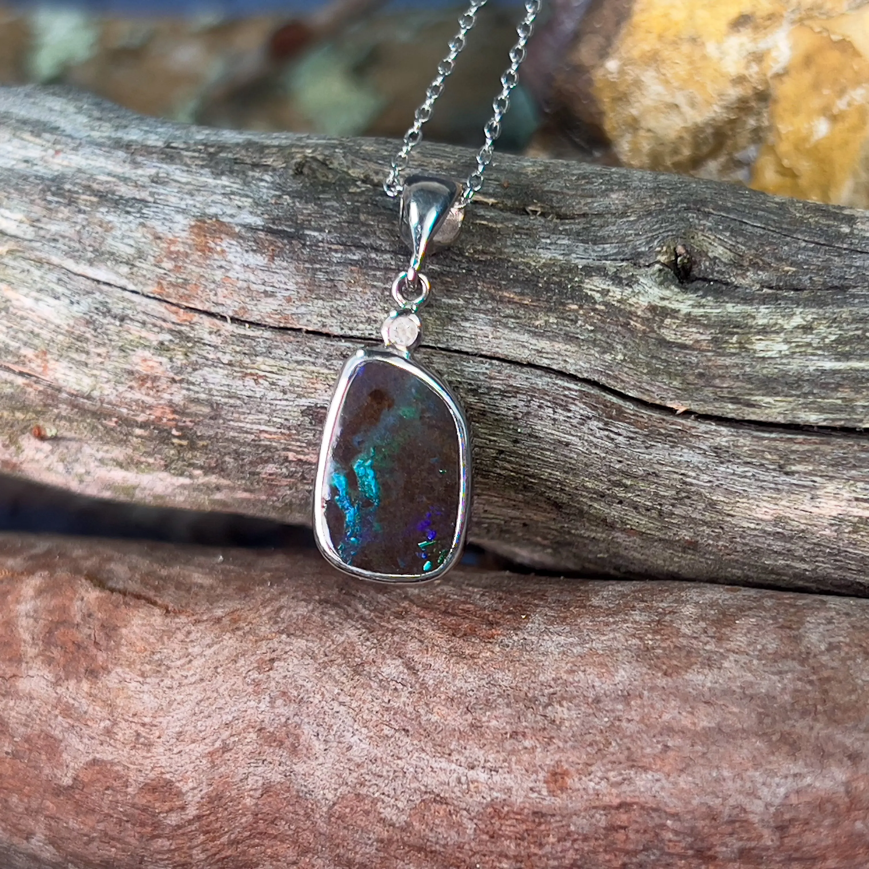 18kt White Gold Boulder Opal 2.58ct and diamond pendant