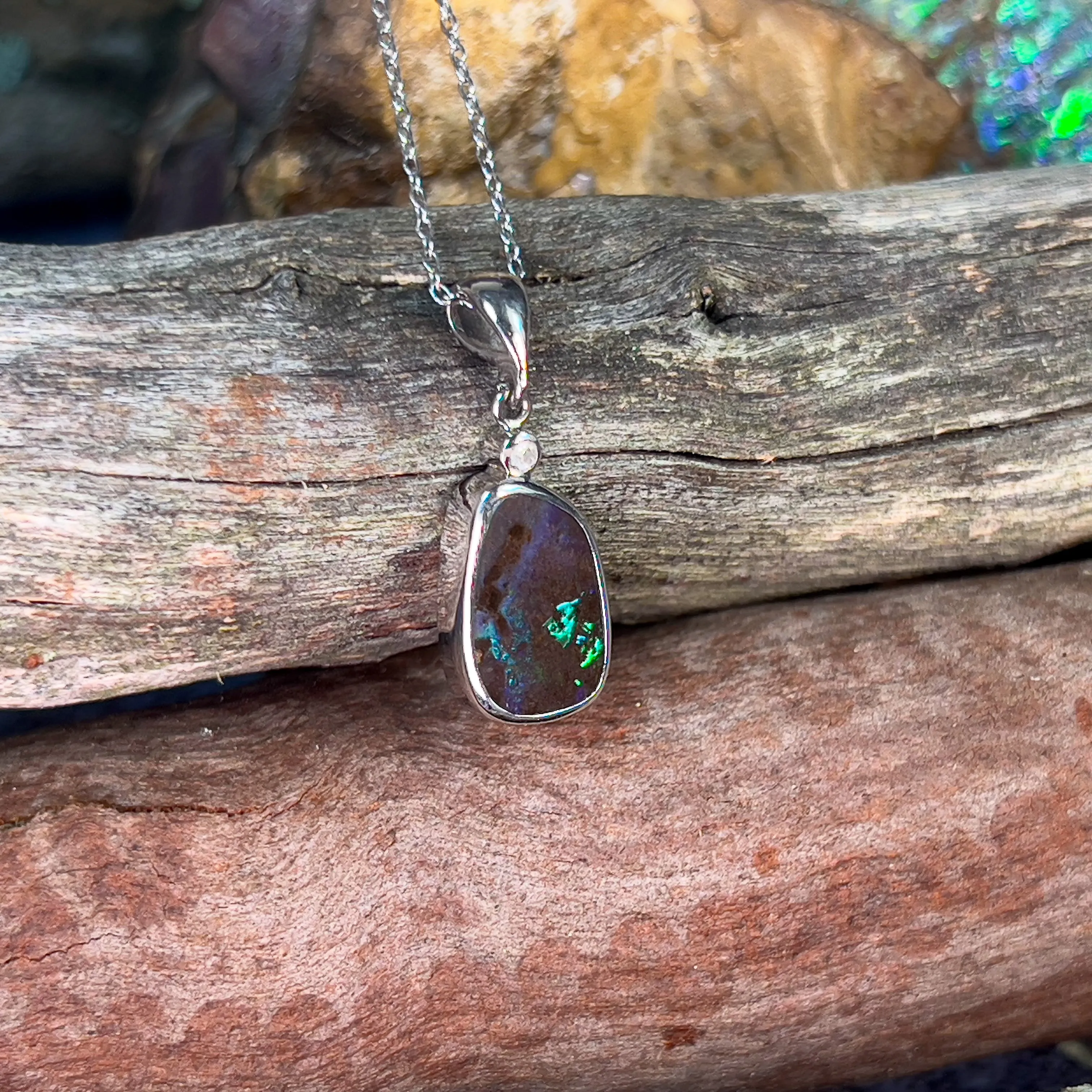18kt White Gold Boulder Opal 2.58ct and diamond pendant