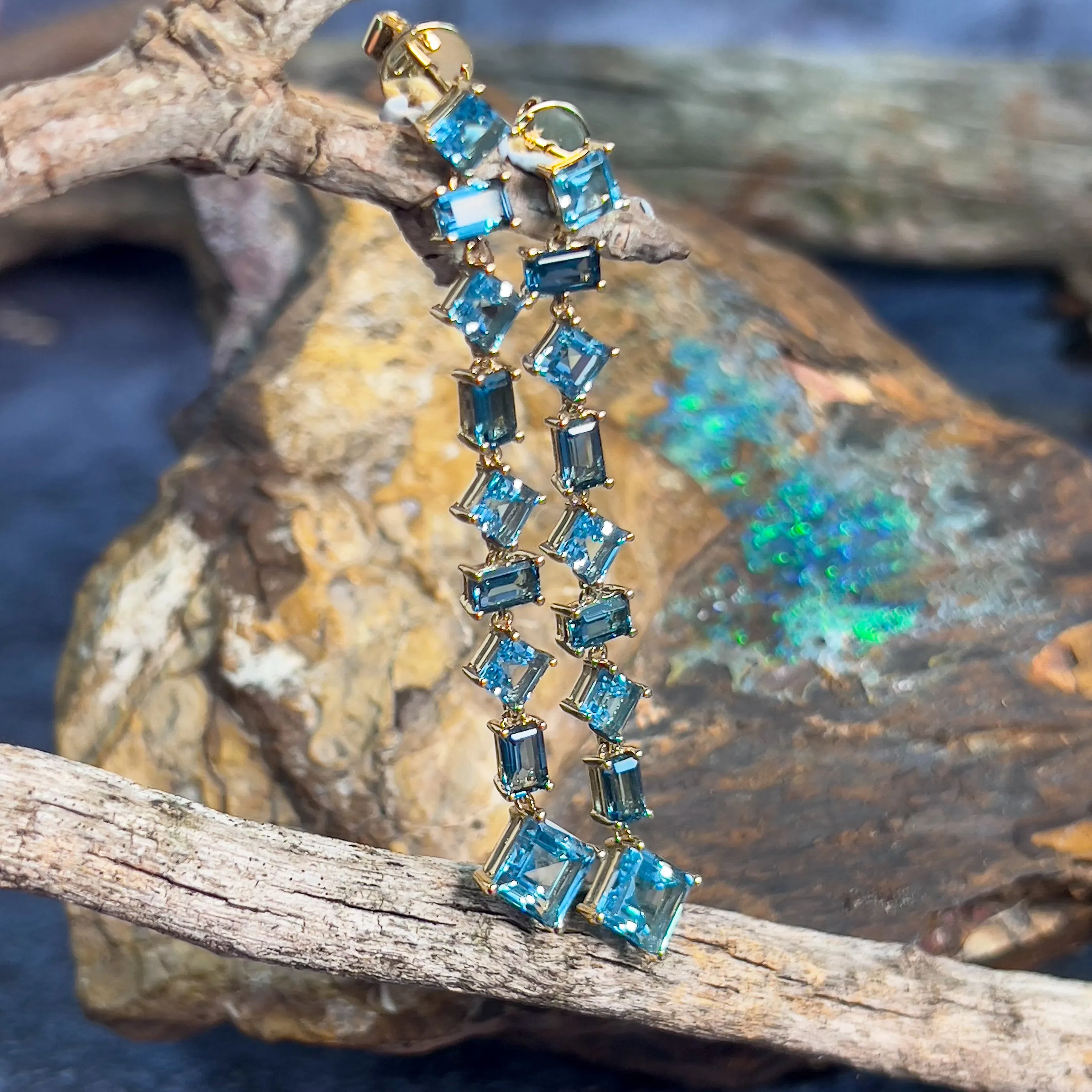 18kt Yellow Gold Long Drop style earrings Blue Topaz