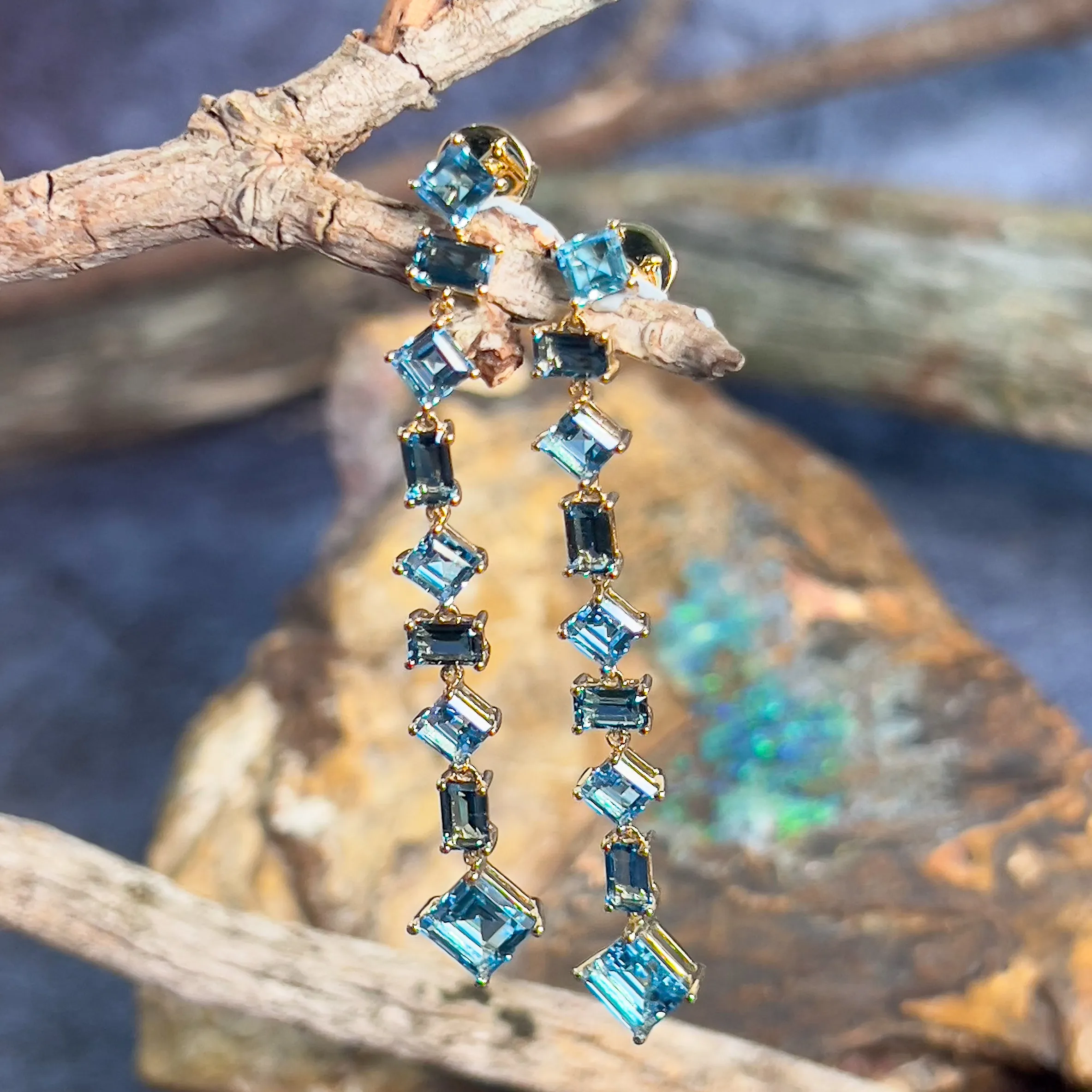 18kt Yellow Gold Long Drop style earrings Blue Topaz
