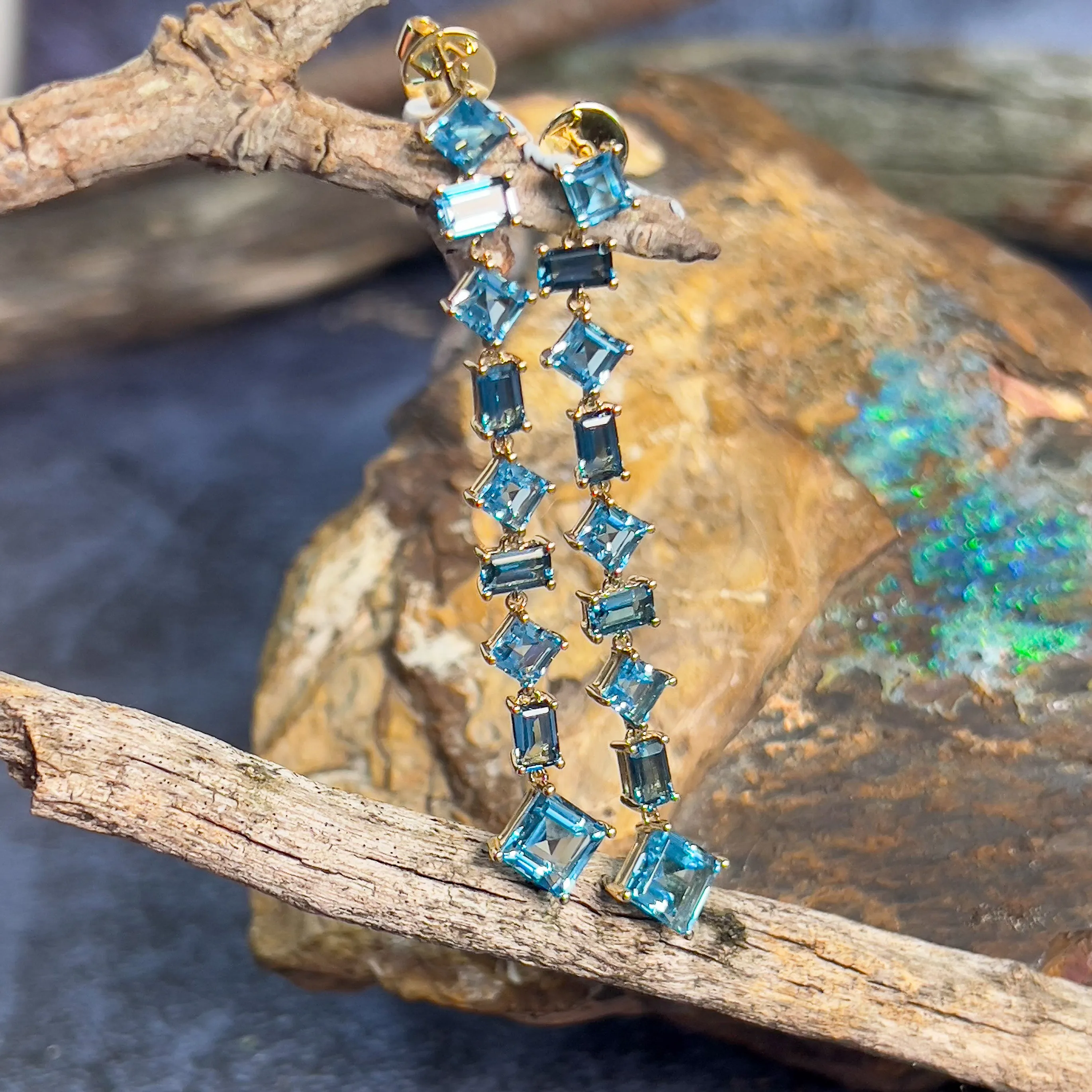 18kt Yellow Gold Long Drop style earrings Blue Topaz