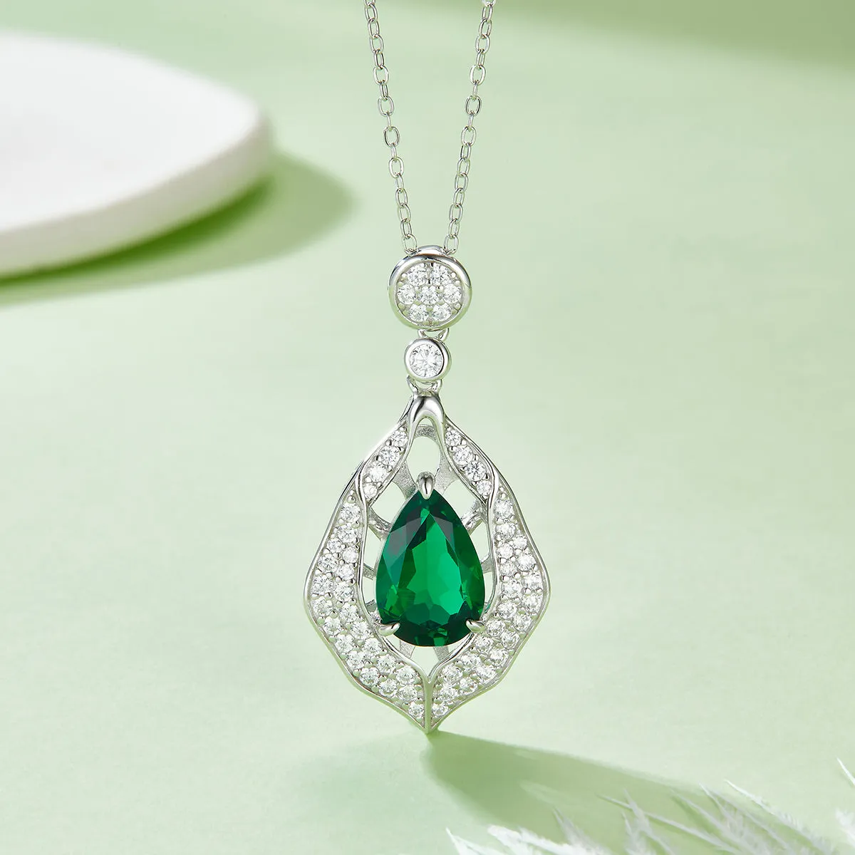 4.0 Carat Pear-Shaped Lab-Created Emerald Pendant Necklace in S925 Silver Plated White Gold