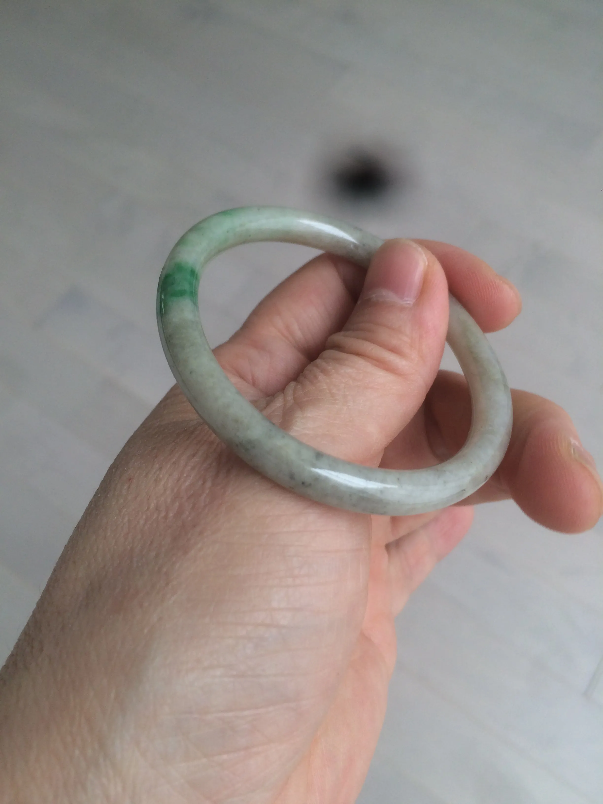48mm certified Type A 100% Natural sunny green/dark green/gray/black round cut Jadeite Jade bangle am64-6622