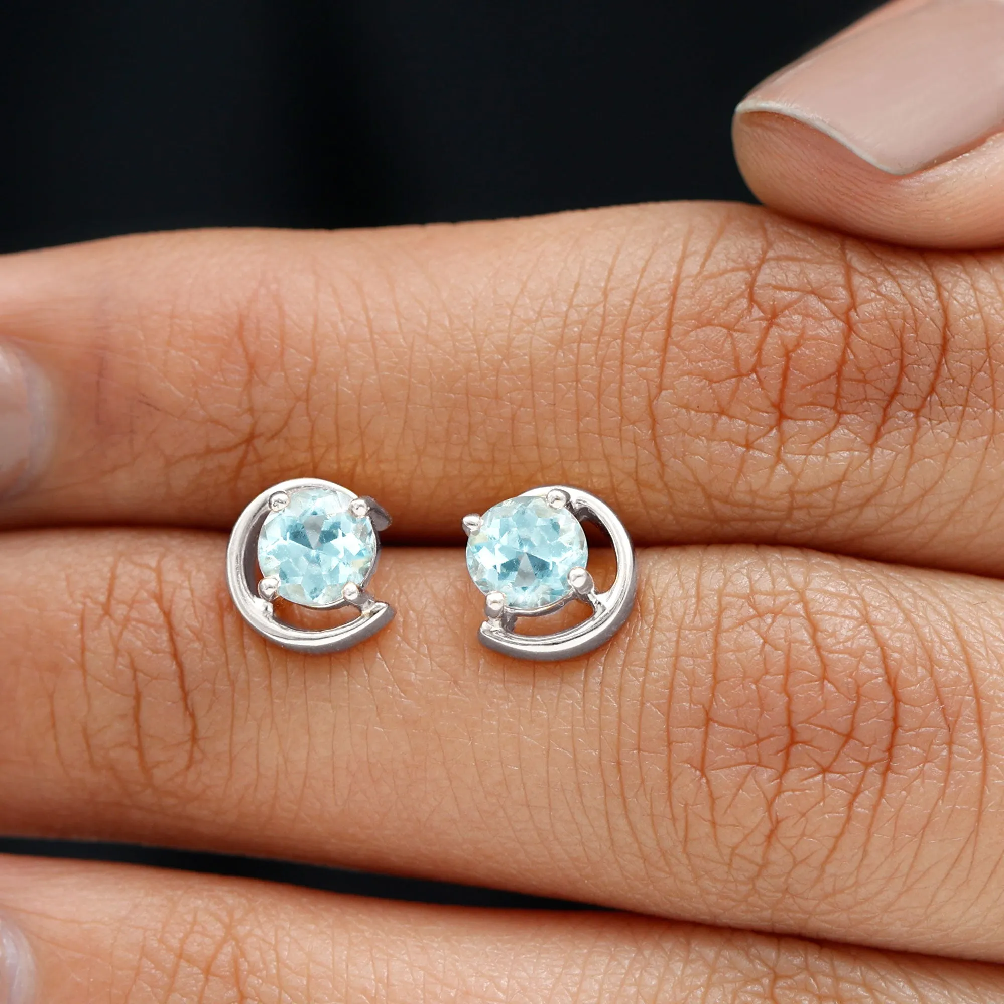 5 MM Round Sky Blue Topaz Simple Solitaire Stud Earrings in Prong Setting
