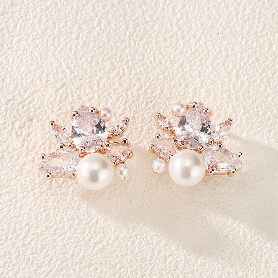 Adelia Pearl Stud Earrings