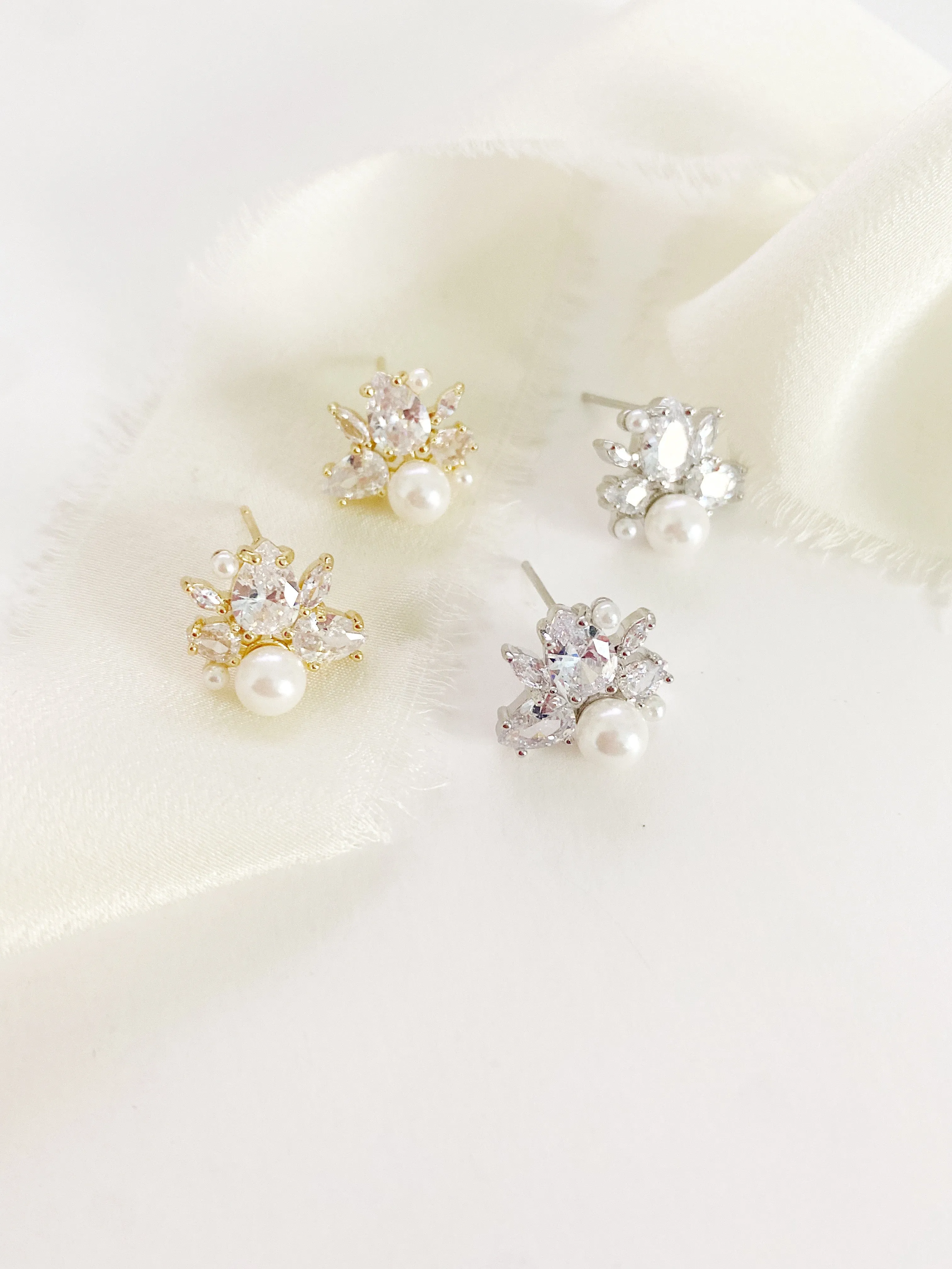 Adelia Pearl Stud Earrings