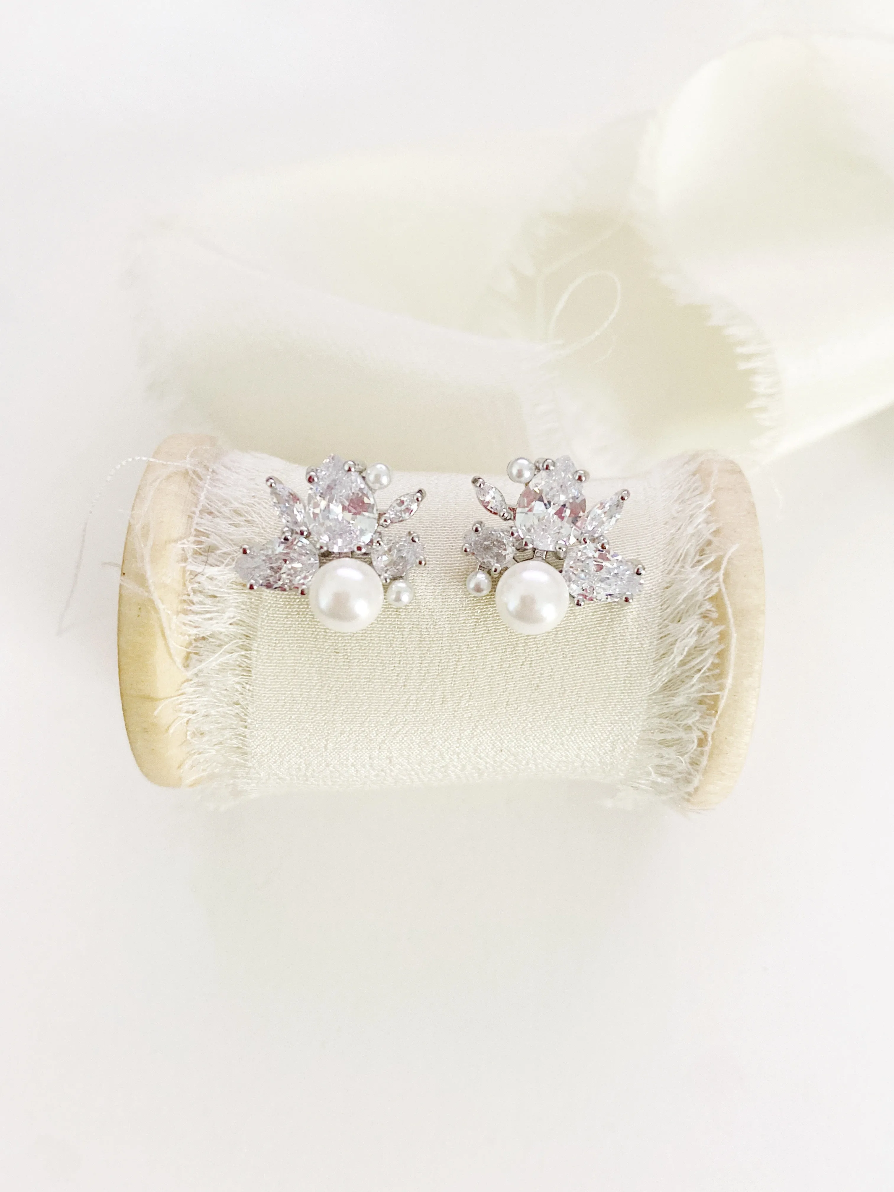 Adelia Pearl Stud Earrings