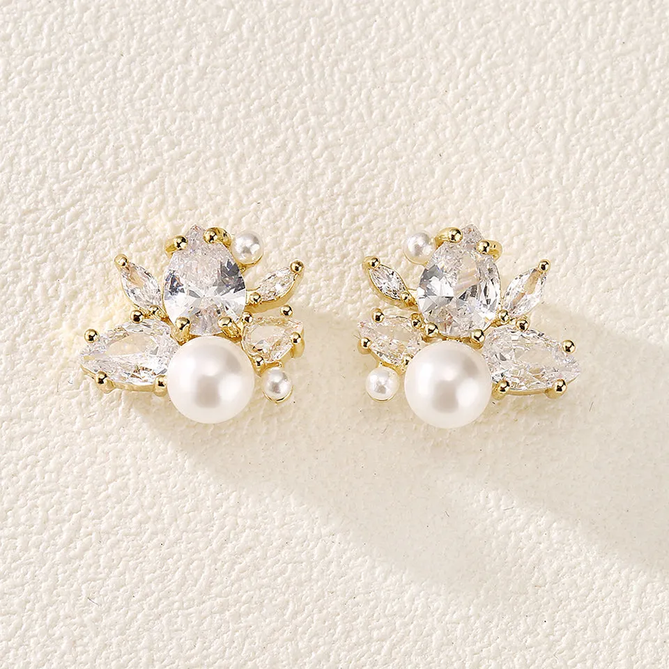 Adelia Pearl Stud Earrings
