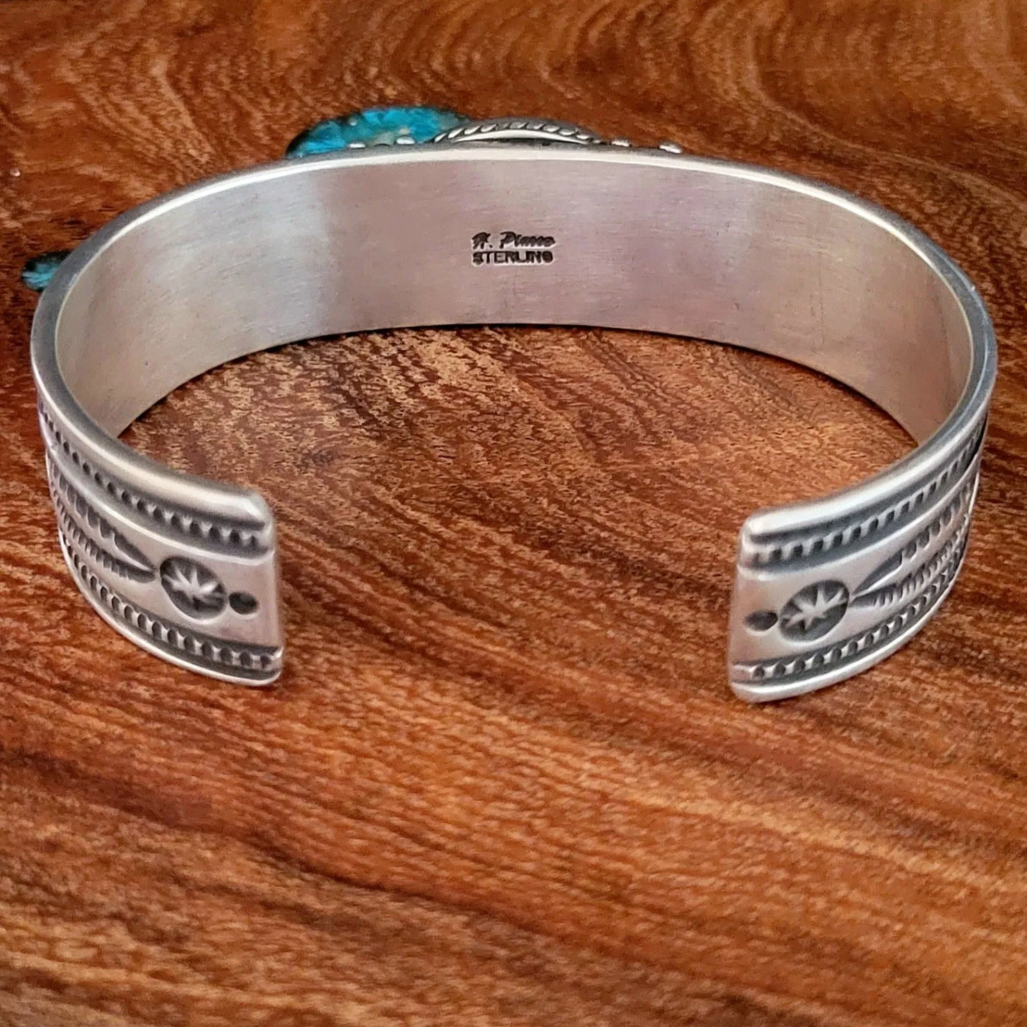 Cuff Bracelet with Blue Lapis Stone GAL-BRC-0001