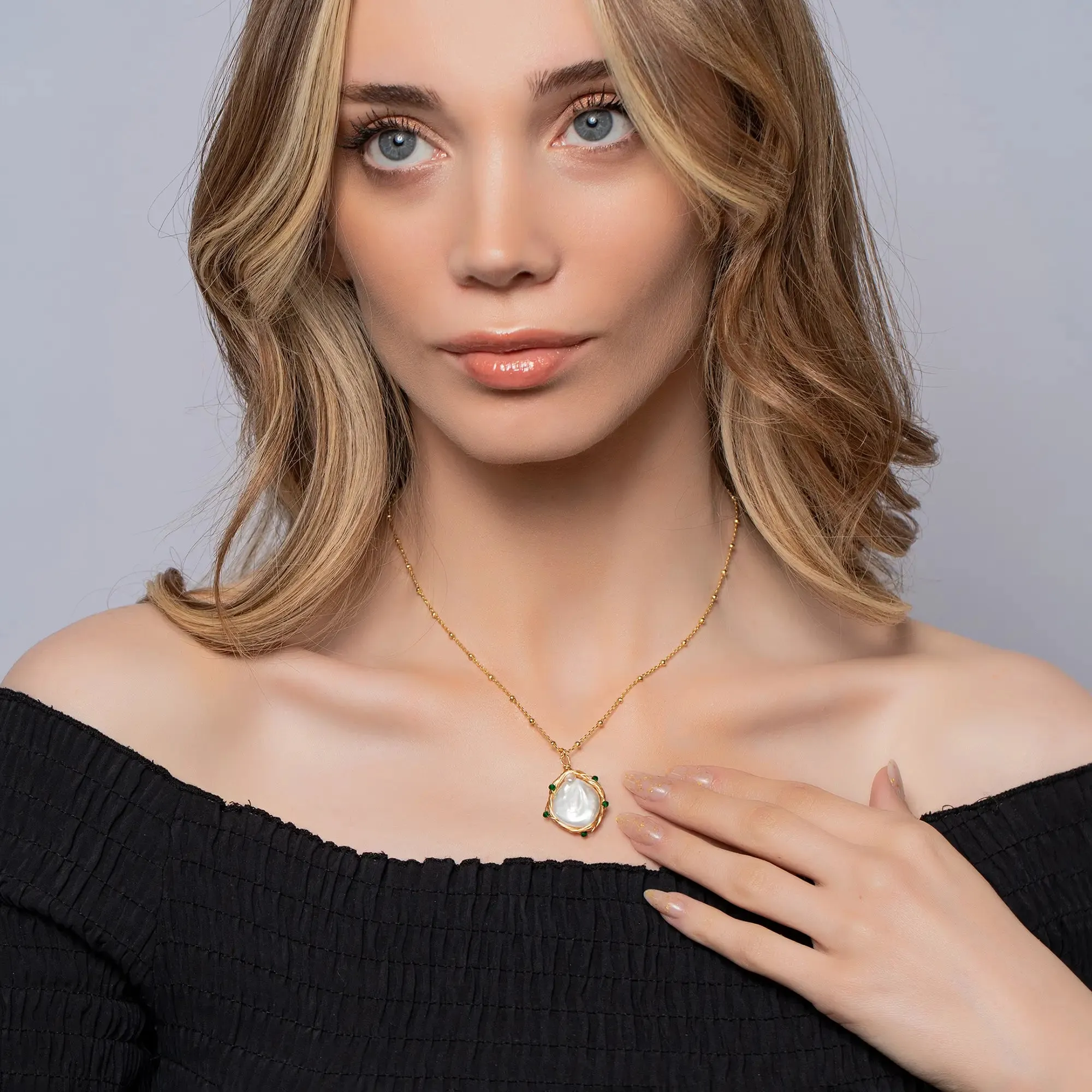 Emerald Bead Pearl Necklace