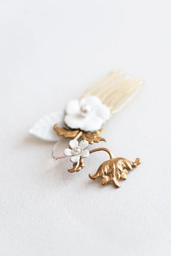 Floral hair comb with enameled flowers