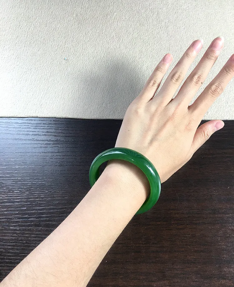 Natural Jade Bangle Nephrite Bangle Internal Diameter 57.8mm NBE044