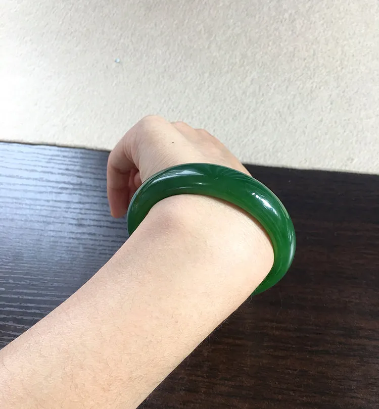 Natural Jade Bangle Nephrite Bangle Internal Diameter 57.8mm NBE044