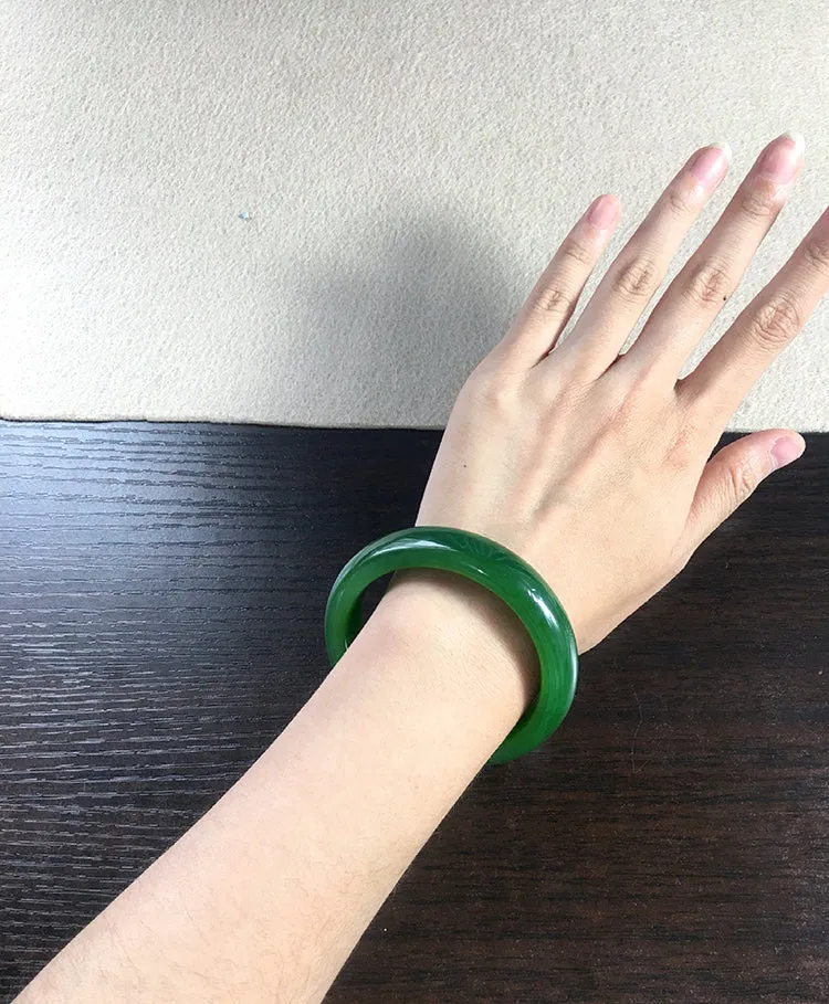 Natural Jade Bangle Nephrite Bangle Internal Diameter 57.8mm NBE044