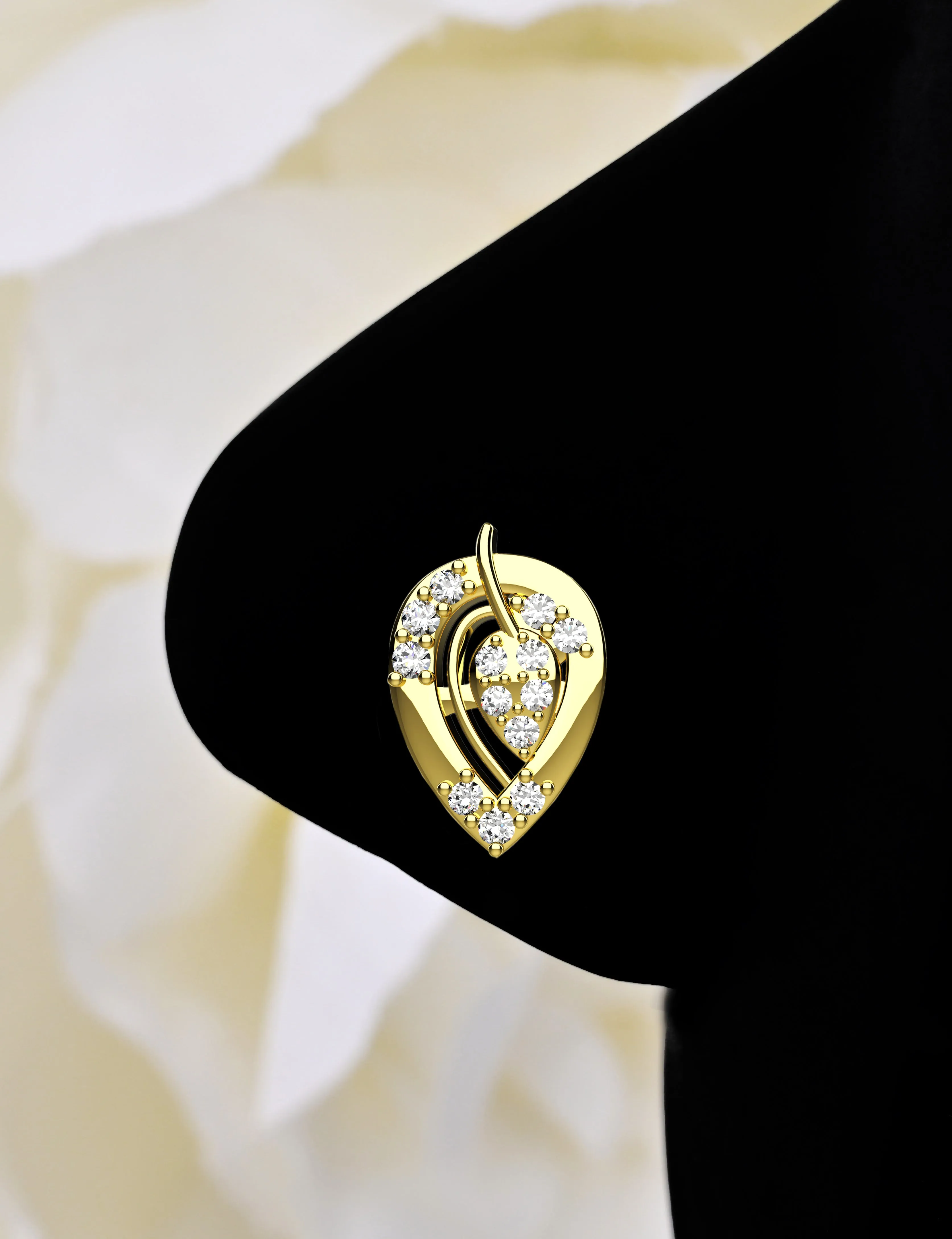 Traditional Leaf Nose Stud – Elegant Gold Nose Ring Design